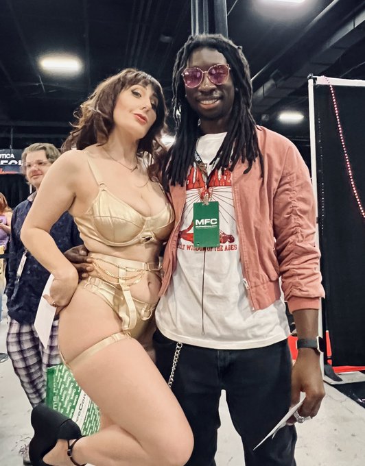 Some more beautiful folks from @EXXXOTICA @KaidenBaileyXXX @Mattyiceee03 Deen Anthony @FoXXXyDarlin https://t<a class="tags" target="_blank" title="On Twitter" href="/?out=eyJ0eXAiOiJKV1QiLCJhbGciOiJIUzUxMiJ9.eyJpYXQiOjE3MjE4Nzg0OTYsImlzcyI6InR3cG9ybnN0YXJzLmNvbSIsIm5iZiI6MTcyMTg3ODQ5NiwiZXhwIjoxNzUzNDE0NDk2LCJyZWRpcmVjdF91cmwiOiJodHRwczovL3R3aXR0ZXIuY29tL0VYWFhPVElDQSJ9.l7J6feXkYbnHRzIU79WCPgU41zxaUoo2iSmX4T4YWVNsI7V_QF3igJV2BX61-4ksNeiMaG6wlAqbbaBxWZnT_w">@EXXXOTICA</a><a class="tags" target="_blank" title="On Twitter" href="/?out=eyJ0eXAiOiJKV1QiLCJhbGciOiJIUzUxMiJ9.eyJpYXQiOjE3MjE4Nzg0OTYsImlzcyI6InR3cG9ybnN0YXJzLmNvbSIsIm5iZiI6MTcyMTg3ODQ5NiwiZXhwIjoxNzUzNDE0NDk2LCJyZWRpcmVjdF91cmwiOiJodHRwczovL3R3aXR0ZXIuY29tL0thaWRlbkJhaWxleVhYWCJ9.uaQS4B5A6C0OTGMmokZs51H7gkbCw6RukDnBdjGZU_gX77UHkBIfQJvrVn0Kbv8_yxcHQeR6vDBpKCMixq-A9w">@KaidenBaileyXXX</a><a href="/tag/mvsales"class="tags"><span>#mvsales</span></a>