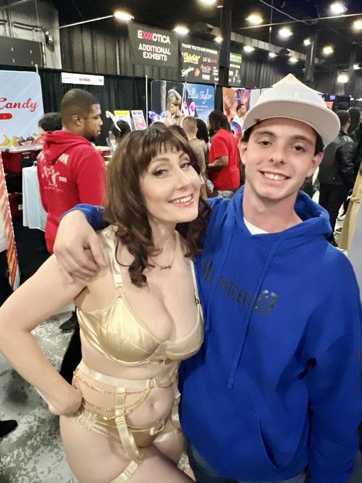 Some more beautiful folks from @EXXXOTICA @KaidenBaileyXXX @Mattyiceee03 Deen Anthony @FoXXXyDarlin https://t<a class="tags" target="_blank" title="On Twitter" href="/?out=eyJ0eXAiOiJKV1QiLCJhbGciOiJIUzUxMiJ9.eyJpYXQiOjE3MjE4Nzg0OTYsImlzcyI6InR3cG9ybnN0YXJzLmNvbSIsIm5iZiI6MTcyMTg3ODQ5NiwiZXhwIjoxNzUzNDE0NDk2LCJyZWRpcmVjdF91cmwiOiJodHRwczovL3R3aXR0ZXIuY29tL0VYWFhPVElDQSJ9.l7J6feXkYbnHRzIU79WCPgU41zxaUoo2iSmX4T4YWVNsI7V_QF3igJV2BX61-4ksNeiMaG6wlAqbbaBxWZnT_w">@EXXXOTICA</a><a class="tags" target="_blank" title="On Twitter" href="/?out=eyJ0eXAiOiJKV1QiLCJhbGciOiJIUzUxMiJ9.eyJpYXQiOjE3MjE4Nzg0OTYsImlzcyI6InR3cG9ybnN0YXJzLmNvbSIsIm5iZiI6MTcyMTg3ODQ5NiwiZXhwIjoxNzUzNDE0NDk2LCJyZWRpcmVjdF91cmwiOiJodHRwczovL3R3aXR0ZXIuY29tL0thaWRlbkJhaWxleVhYWCJ9.uaQS4B5A6C0OTGMmokZs51H7gkbCw6RukDnBdjGZU_gX77UHkBIfQJvrVn0Kbv8_yxcHQeR6vDBpKCMixq-A9w">@KaidenBaileyXXX</a><a href="/tag/mvsales"class="tags"><span>#mvsales</span></a>