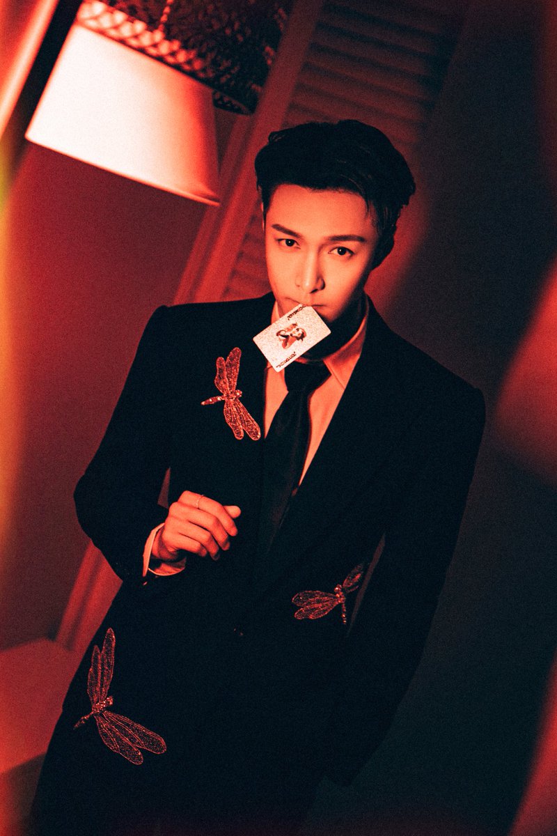 lay_studio's tweet photo. The mastermind is also a player in the game. At the 36th China Film Golden Rooster Awards, join filmmaker @layzhang in witnessing the shining moments of Chinese-language cinema! https://t.co/xCZunfNdMw