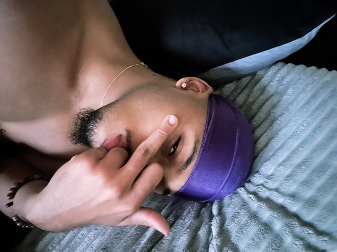 Y&rsquo;all please go follow my new twitter I&rsquo;m finna deactivate this page&hellip;. @thejalenbell  @thejalenbell https://t