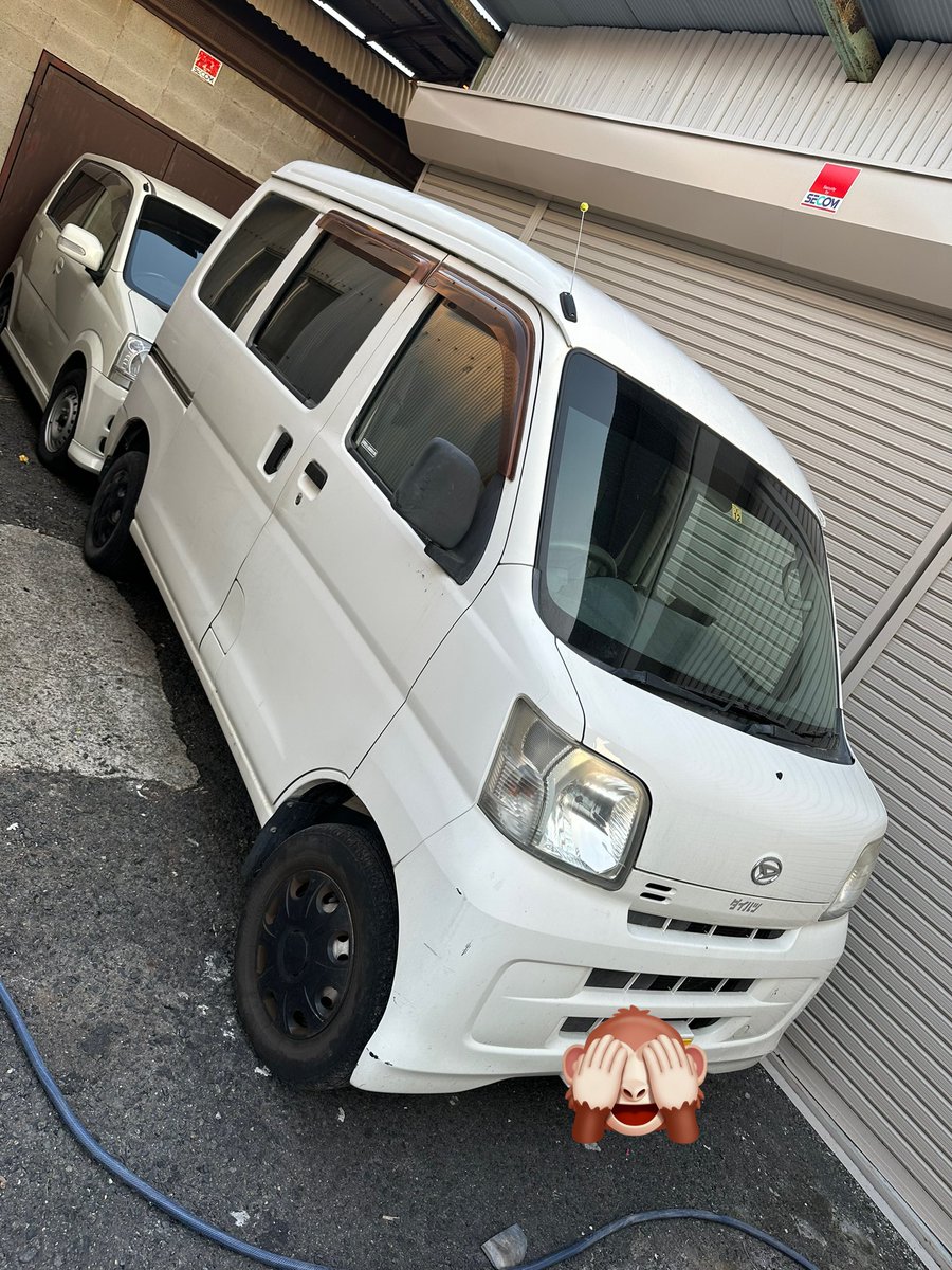 minatocars's tweet photo. ハイゼット　欲しい方おられましたら
DMよろしくお願いします🙇‍♂️

#MINATOCARS #奈良県桜井
#奈良 #桜井市 #板金 #塗装 #中古車販売 
#全塗装 #新車販売 #カスタム #レストア #車検整備 #車検 #部品取付 #レッカー #ロードサービス #買取 

https://t.co/01WBfNHSLI https://t.co/JF6aoYbp52