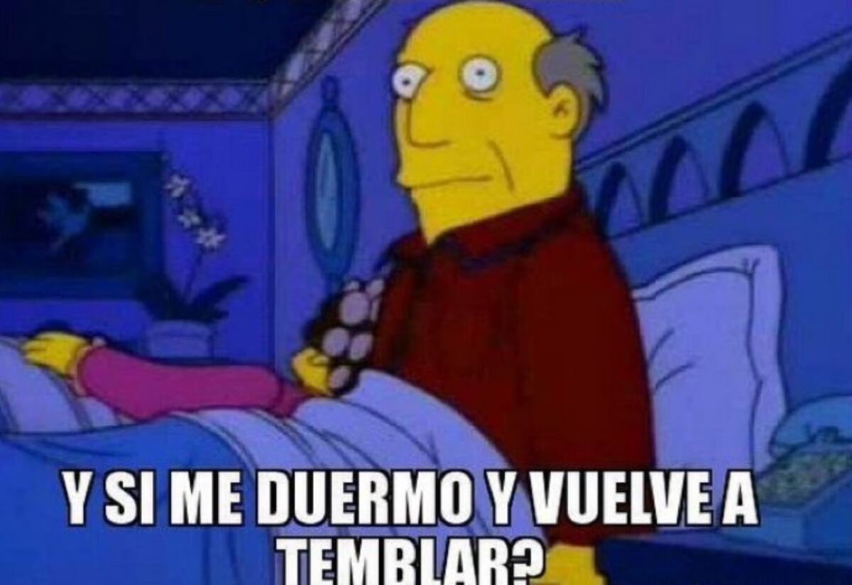 fernanholt's tweet photo. Yo en estos momentos #temblor https://t.co/GBquIxDoKZ