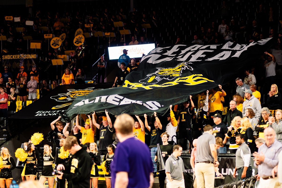 The student section was 🔥 tonight 

cc: <a href="/wsuShockBlock/">The Shock Block</a>