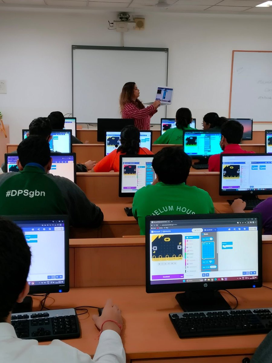 dpsgbn's tweet image. #DPSGBN
#blockbasedprogramming
#criticalthinking
#problemsolving
#collaborativelearning
#inquirybasedlearning
#onlinecommunity
#activelistening
#questioning
