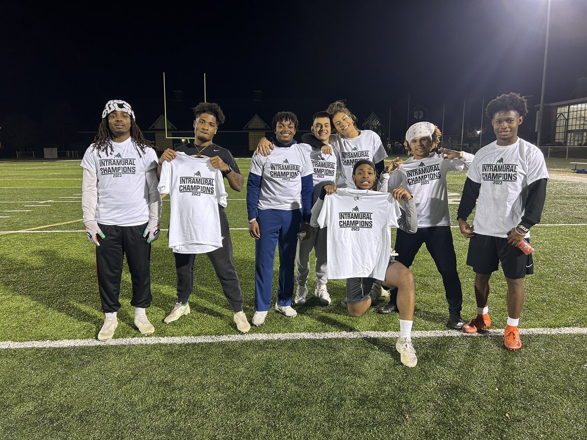 intramurals_bc's tweet image. Congratulations to Los Perros the 2023 Flag Football Champions! 🏆 Thank you to all of the teams who participated this year! #bcim #flagfootball #champions
