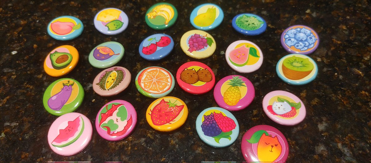Bill_Wash's tweet photo. Made some new pins and magnets for SUPER MARCAT, gonna be tabling at @animeexpochibi  this weekend! 

Fresh! New! Meow! 🐱🍎 https://t.co/6ViUuzhLPF