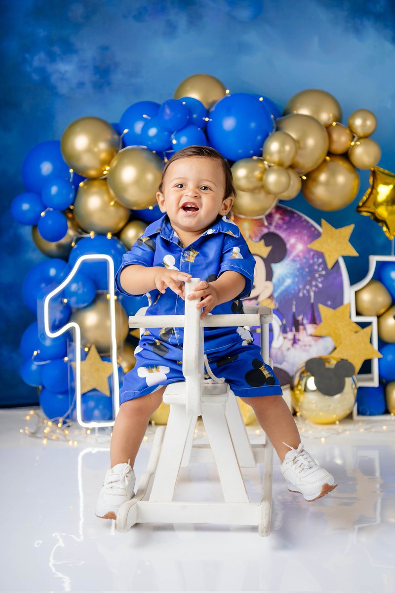 Rayy_crvg07's tweet image. 1 ano do Henry!!! 💙🤴🏻😭
#mickeyrealeza #1ano #bencaodaminhavida