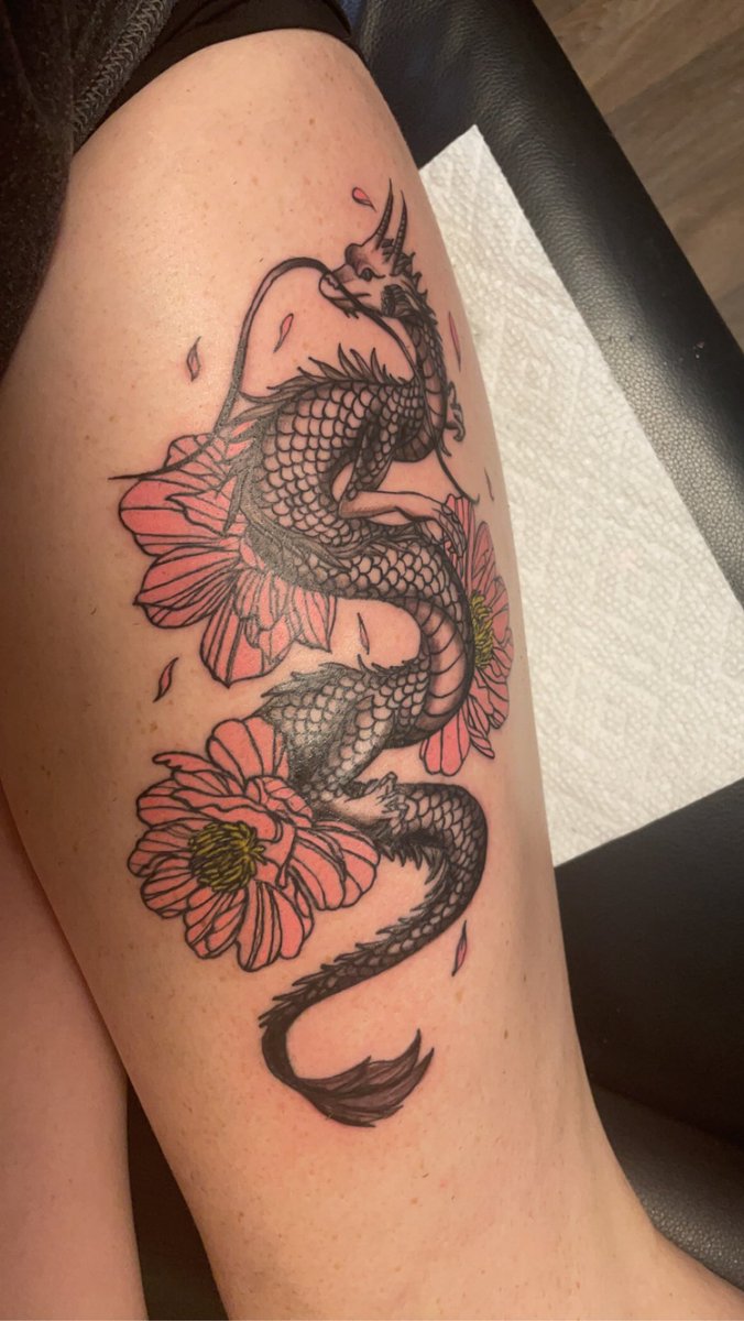 skyysmith1011's tweet photo. Random leg sleeve patchworks in progress 🥰 https://t.co/oLRnDnZ56V