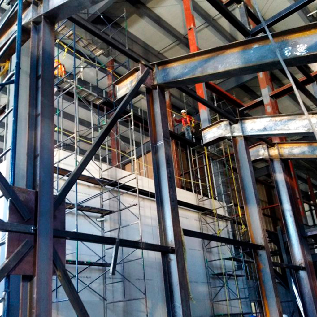 Estructura de Graderías.
Diseño y cálculo estructural para sistema de graderías en acero; supervisión, visita e inspección visual de obra, incluye: dictamen estructural, DRO y perito estructural.
#ArquitectosCDMX #EstructuristasCDMX #ProyectoArquitectónico #CáluloEstructural #BIM