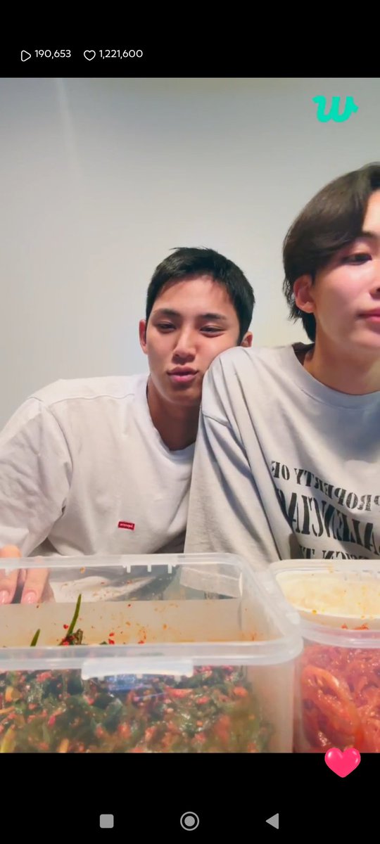 snowflakemlet's tweet photo. ㅡ RECAP 

Mingyu x Jeonghan x Seungcheol VLIVE (Di rumah Seungcheol) https://t.co/8EBPqMvTBc