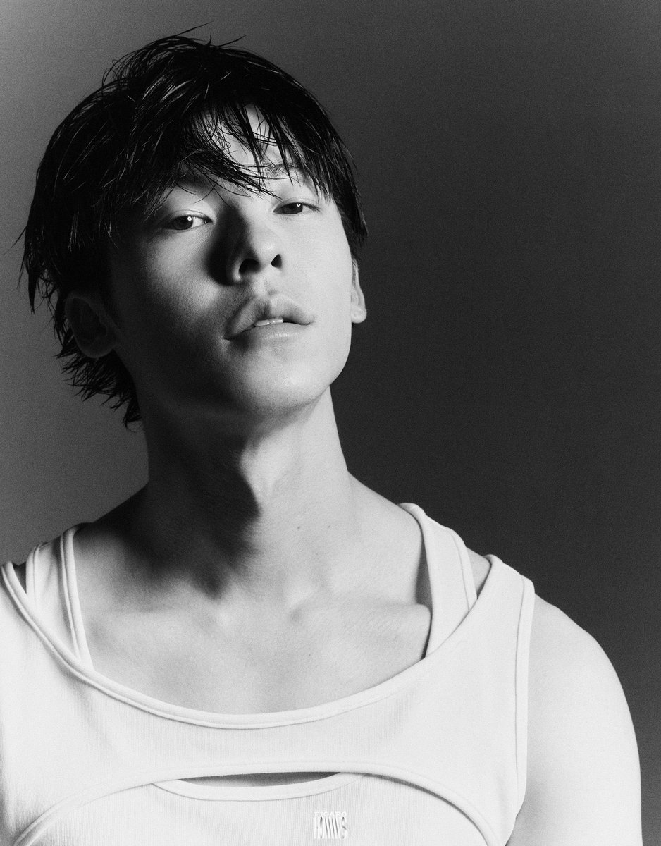 허광한  <Madame Figaro Hommes> 11월호 인터뷰📝 中 

사실 어렸을때부터 자신감이 있는 사람은 아니었어요. 저도 그 이유는 모르겠지만 많은 일들에 답을 낼수 없었어요 
그래서 저에게 어떤 부분에 특히 자신이 있느냐고 물어본다면 저는 답을 하기 어려울 거에요
그렇지만 언제부터인가 사람들에게