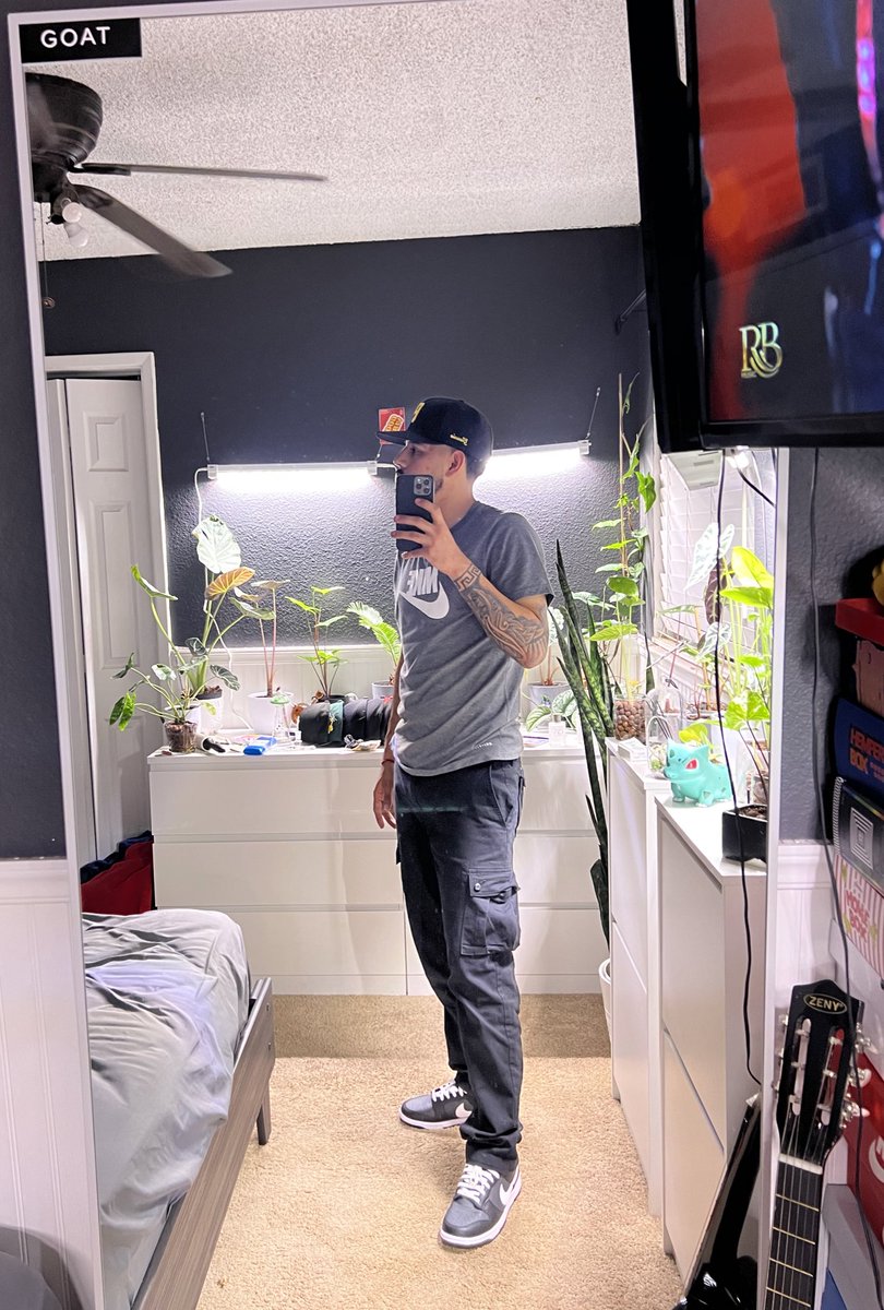 elcompaa1ex's tweet photo. ♟️ https://t.co/oSvXOVSIzb