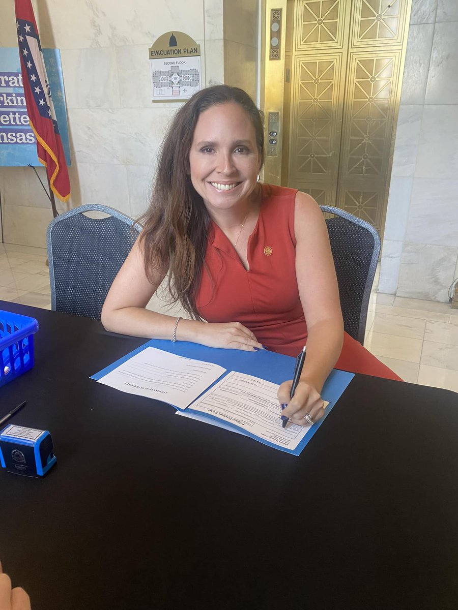 Hey, West Little Rock!

It’s official! Today I filed my candidacy to continue to represent District 75 in the Arkansas State House. It has been the privilege of my lifetime to represent you and your family in the Legislature.

AshleyForArkansas.com