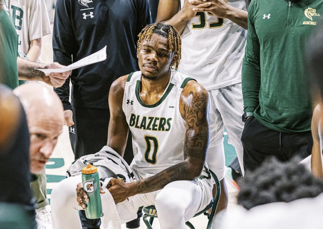 Get to know Javian Davis. ✍️

• 6’9 Redshirt-Sr. from Canton, Miss.
• Played at Alabama -&gt; Mississippi State
• Averaged 6.1 pts last year at UAB
• Had 20 PTS, 15 REB, 4 STL vs. Bradley