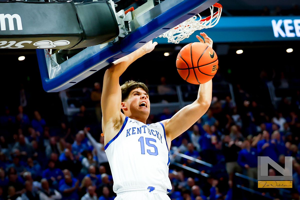 LesNicholsonPhotog tweet media