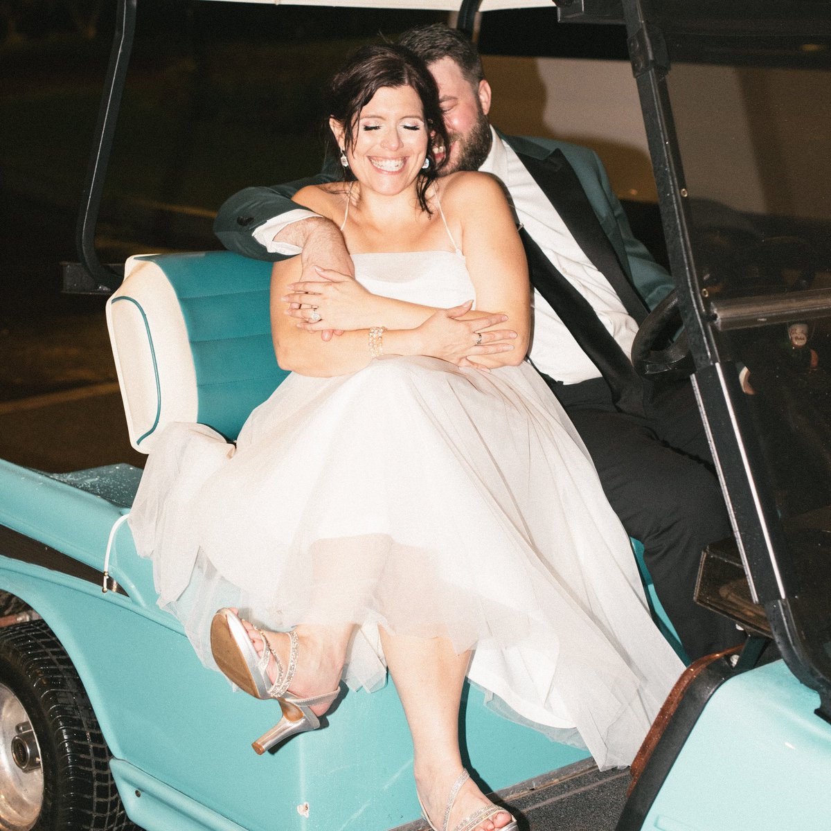 Midnight_Jewels's tweet photo. #NewProfilePic #Newlyweds #TiffanyBlue https://t.co/F8cyTIF8bB