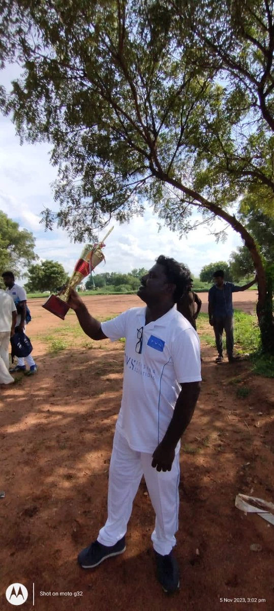 TVSSS3's tweet photo. 🏏 Exciting News from the Cricket Pitch! 🏆 Our corporate cricket team has just wrapped up a thrilling journey in the Madurai league matches, finishing a commendable SECOND! 🥈🙌

 #TeamSpirit #CricketChamps #CorporateSports #ProudMoment https://t.co/pXojog8kIh