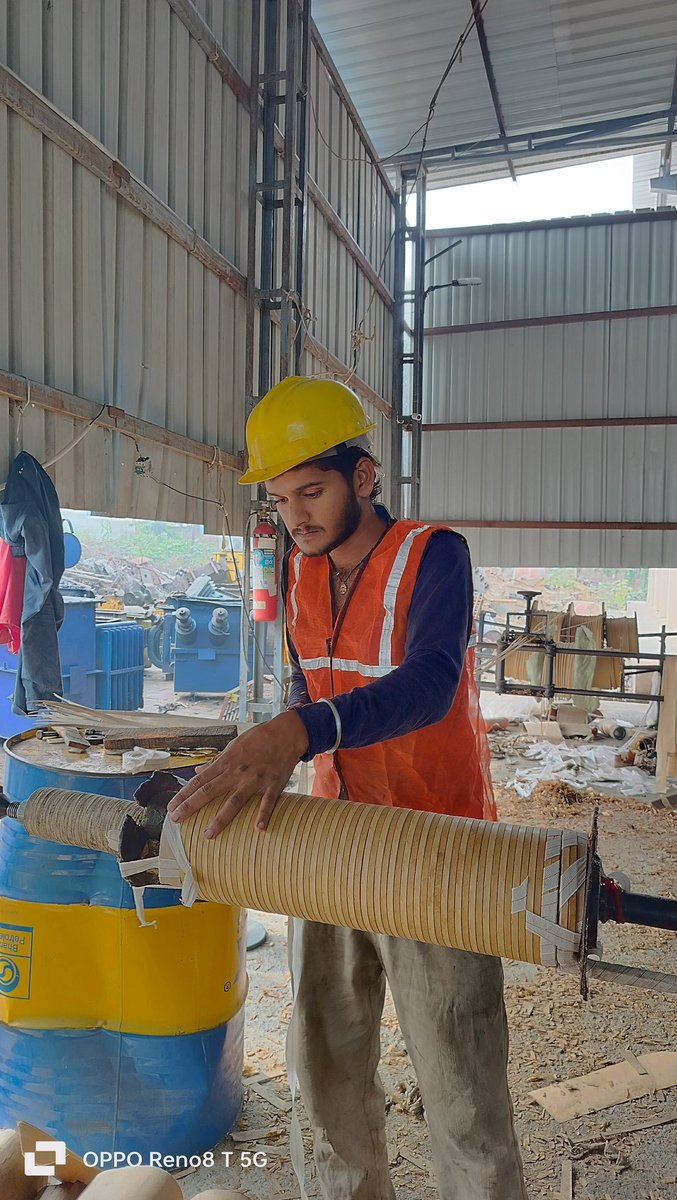 Today repairing work is going on at Etah workshop to provide better services to our consumers.
<a href="/aksharmaBharat/">A K Sharma</a> <a href="/ChiefSecyUP/">S.P. Goyal, Chief Secretary, GoUP</a> <a href="/dvvnlagra/">DVVNL AGRA</a> @DvvnlWorkshop <a href="/EwdEe58123/">EE EWD ALIGARH</a> <a href="/MDDVVNL/">MD DVVNL AGRA</a> <a href="/UPPCLLKO/">UPPCL</a>