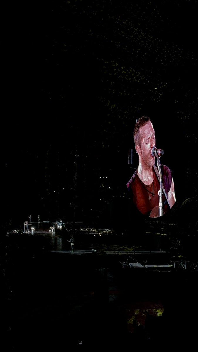 __ryu_01_'s tweet photo. Coldplay World Tour 2023 Tokyo🪐
生のChrisに会えて大感動でした🔥

#coldplay #ColdplayTokyo #coldplayworldtour2023 https://t.co/GXbfwROXHJ