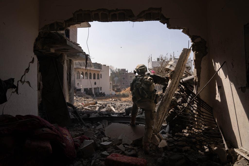 schazan's tweet image. The Gaza operation is intensifying, marked by extensive tunnel clearing, intense firefights, and airstrikes now also in the southern region of Gaza. #GazaOperation #Intensification