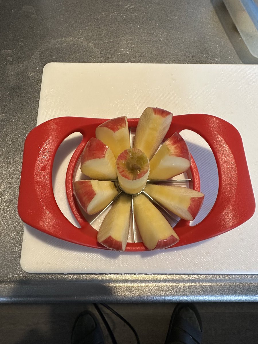 of__memories's tweet image. 奥州ロマン到着

#RubyKaigi2023 でお話ししたリンゴマニアさんも食べられてるといいなぁ。