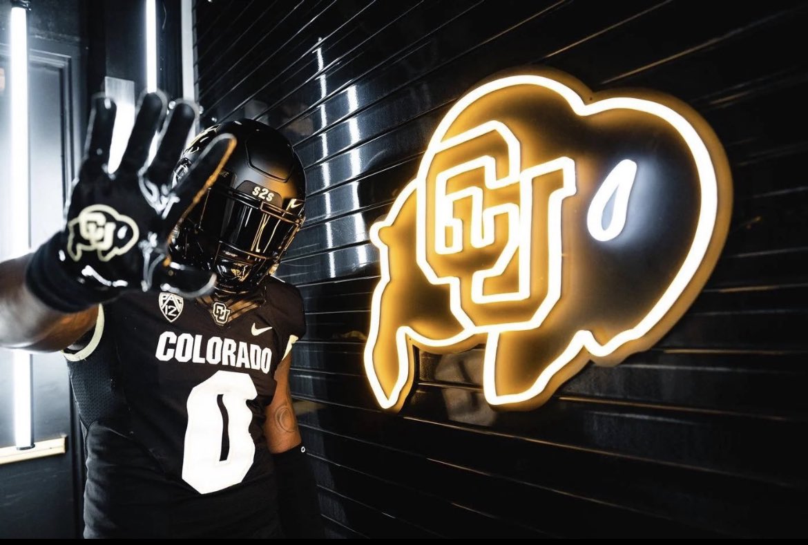 Honored and humbled after a conversation with <a href="/theyoungcoach/">Corey Phillips</a> that concluded with a scholarship offer to play for <a href="/CUBuffsFootball/">Colorado Buffaloes Football</a>
Thank you for believing in my potential. #GoBuffs

<a href="/NatlPlaymkrsAca/">NatlPlaymkersAcademy</a> 
<a href="/BuckFitz/">NPA/SUPERMAX 100</a> 
<a href="/shaynep_media/">Shayne Pickering</a> 
@SWiltfong247 
<a href="/ChadSimmons_/">ChadSimmons</a>  
@SeanW_Rivals