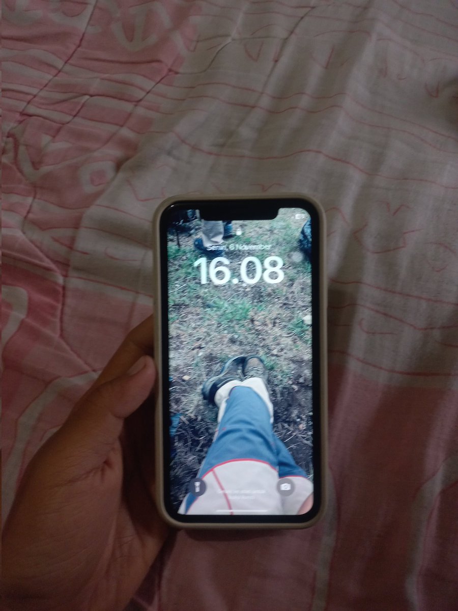 hypokring's tweet photo. WTS 

IPHONE 11 128 GB, DIGIMAP
FACE ID : ON
TRUE TONE : ON
0,5 : 0N
BH : 87%
MINUS PEMAKAIAN AJA.

7.299.000 NEGO SAMPE JADI

#zonauang #wts #iphone11 #wtbiphone https://t.co/bQYidhLa2H