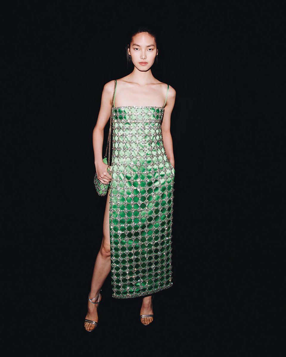 belldelagua's tweet photo. ถ้า Gucci ทำสีแดง… https://t.co/zQgG2XJ1YG