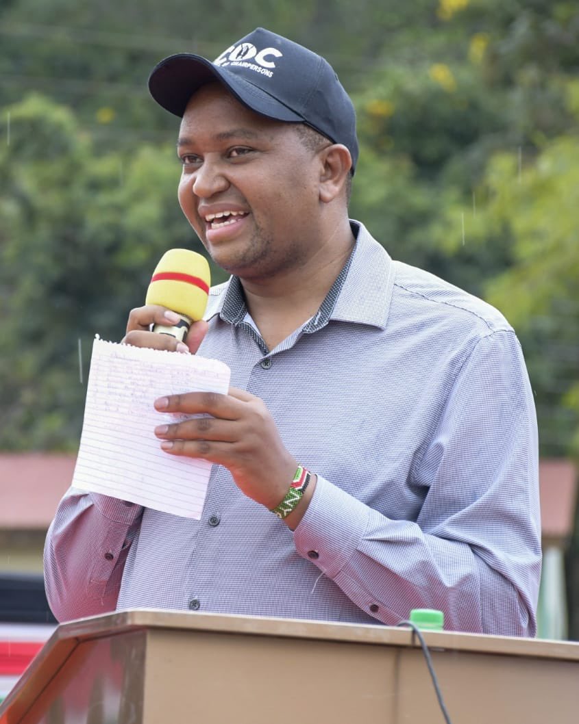 TuTam425's tweet photo. Who is Irungu Nyakera?
A man with dignity, Vision, transparency, strength and KEMSA Chairperson.... The Face of KEMSA

#KEMSAChairperson

Irungu Nyakera https://t.co/SUf8uj9W2Z