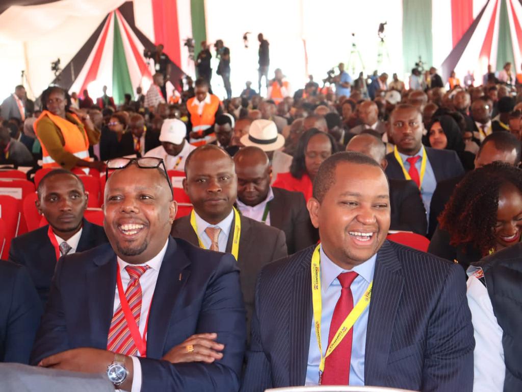 TuTam425's tweet photo. Who is Irungu Nyakera?
A man with dignity, Vision, transparency, strength and KEMSA Chairperson.... The Face of KEMSA

#KEMSAChairperson

Irungu Nyakera https://t.co/SUf8uj9W2Z
