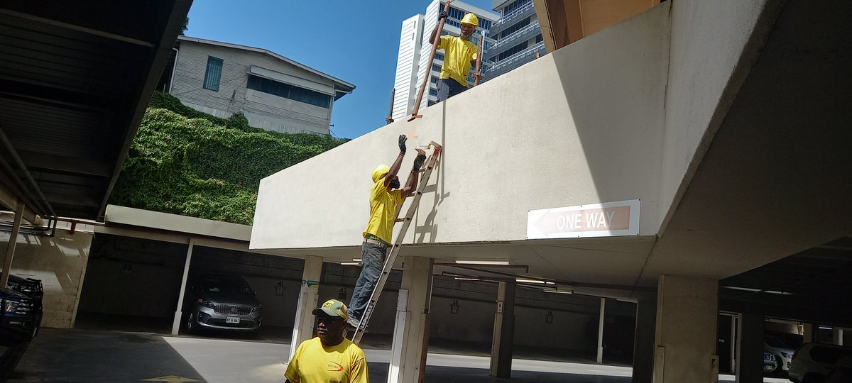 DigaraConsServ's tweet photo. The work-life balance at Digara Construction Service is challenging but rewarding. The company has a fast-paced and demanding work environment that requires long hours, hard work and dedication.

#linkedinpage #digaraconstruction #constructionservices #buildingdesign #png https://t.co/lfvY0Dfufy