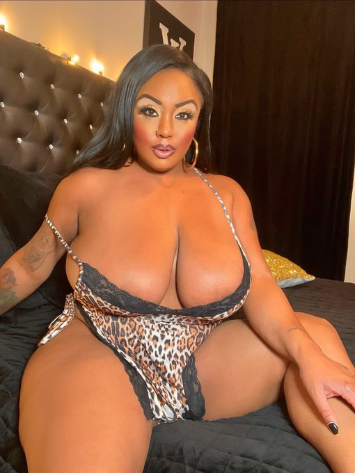 Who&rsquo;s up ? 👀❤️ https://t.co/7JOFra1Jqo  #dallas #texas #monday #allnatural #thick https://t.co/6iNlx<a href="/tag/dallas"class="tags">#dallas</a><a href="/tag/texas"class="tags"><span>#texas</span></a><a href="/tag/allnatural"class="tags"><span>#allnatural</span></a><a href="/tag/thick"class="tags"><span>#thick</span></a><a href="/tag/monday"class="tags"><span>#monday</span></a>