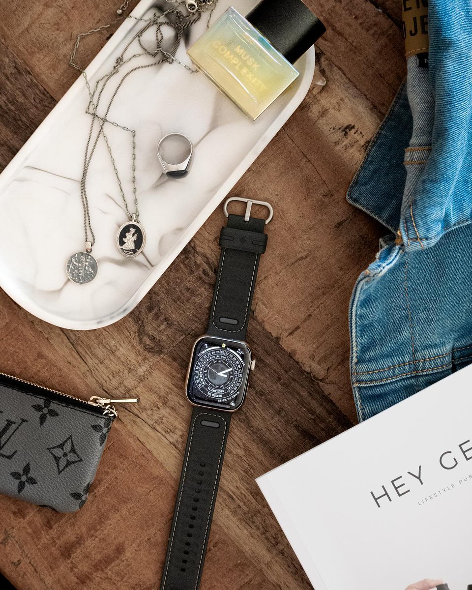 CaseologyU's tweet photo. I mean, come on, this is pretty swanky,
isn't it?
📸apple_tech_journal

#Athlex #Applewatch #applewatchband

The featured products are available through the link in
bio.

#apple #applewatchultra #applewatchultra2 #watchultra https://t.co/VIaGCDemQl