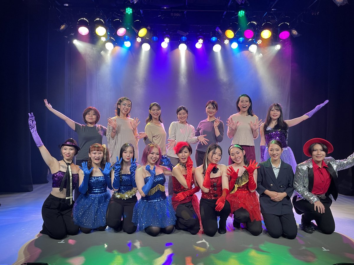 遅れましたが舞台「ルドベキアフェスティバル」無事千秋楽を迎えることが出来ました。
声をかけて下さった先生方、急に出演する事になった私を暖かく迎えてくれた劇団の皆様、そして何より舞台を見に来て下さったお客様感謝してもしきれません。
舞台に立てて幸せでした。
 #ルドベキアフェスティバル