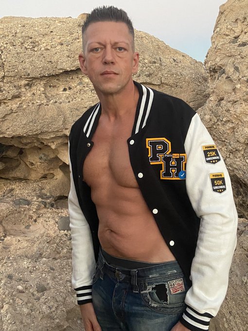 Watch my free porn @Pornhub 🖤🧡 and subscribe to my channel. https://t.co/tYNRY9UQ2G https://t.co/VWv<a class="tags" href="/tag/pornhub">@pornhub</a><a href="/tag/mvsales"class="tags"><span>#mvsales</span></a>