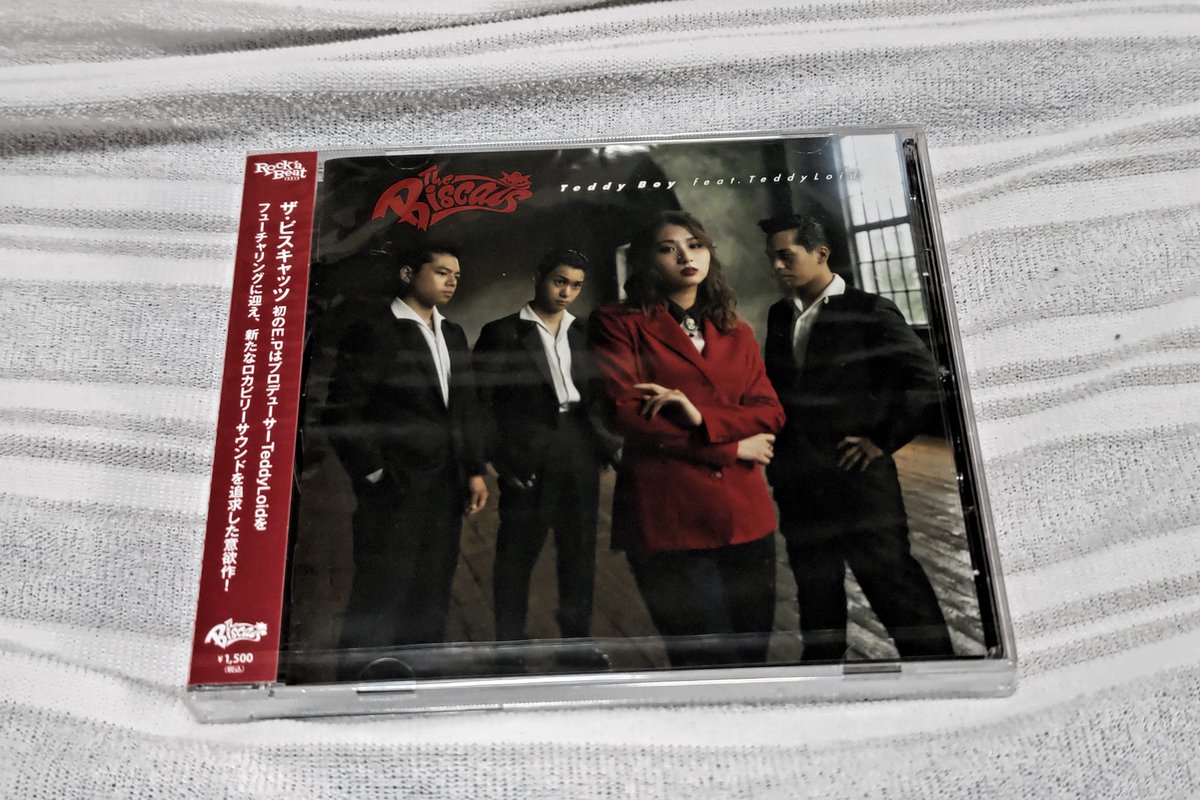 oNTy5Wf's tweet photo. 届いたぁ~♪.+:。 ヾ(◎´∀`◎)ノ 。:+.
これもあとで車のHDDにRecしなきゃ♪( *´艸`)
#TheBiscats🎙️🐈⬛🎸🎸
#CatsStyle
#TeddyBoy
#THEBISCATS https://t.co/rBF7QpGvna