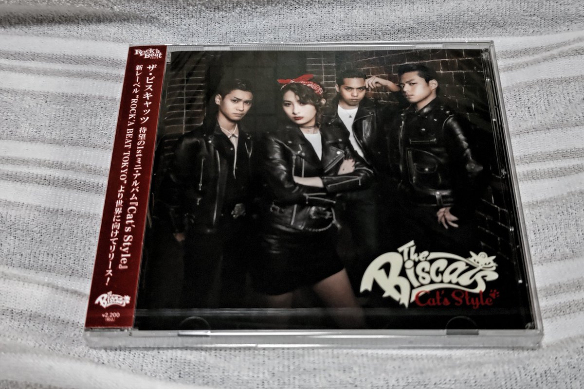 oNTy5Wf's tweet photo. 届いたぁ~♪.+:。 ヾ(◎´∀`◎)ノ 。:+.
これもあとで車のHDDにRecしなきゃ♪( *´艸`)
#TheBiscats🎙️🐈⬛🎸🎸
#CatsStyle
#TeddyBoy
#THEBISCATS https://t.co/rBF7QpGvna