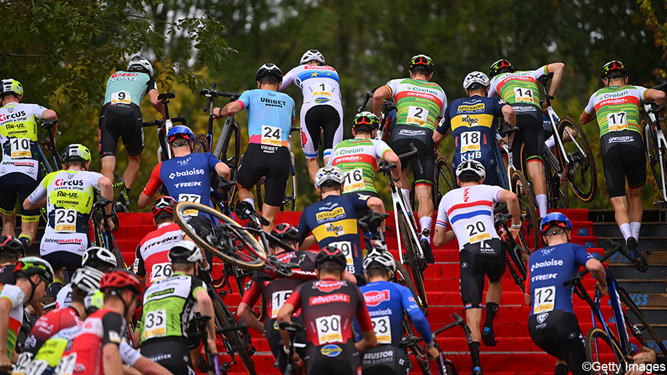 sporza_koers's tweet photo. UCI maakt zich zorgen over vele afzeggingen: "Als ze Wereldbeker als speeltje zien, zitten we met probleem" https://t.co/onFDYZoKHV https://t.co/K7QPFfwuwl
