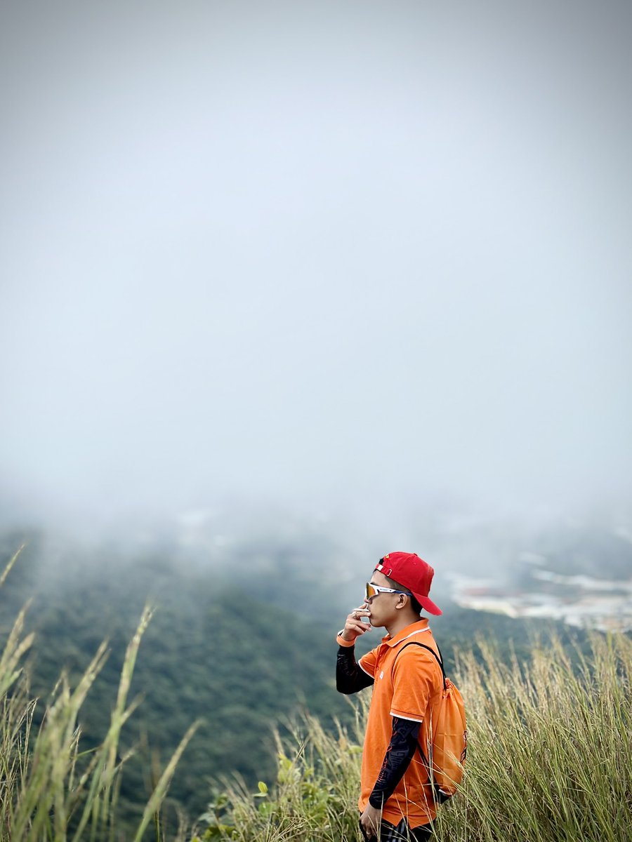Mrsimple_Tee's tweet image. Chúng ta cố gắng leo lên đỉnh núi, không phải để người khác ngước nhìn, chúng ta ở trên đỉnh núi để có cơ hội nhìn thế giới và vượt lên chính mình 🫶❤️🫶
#AI #Cryptocurency #Blockchainbuilder