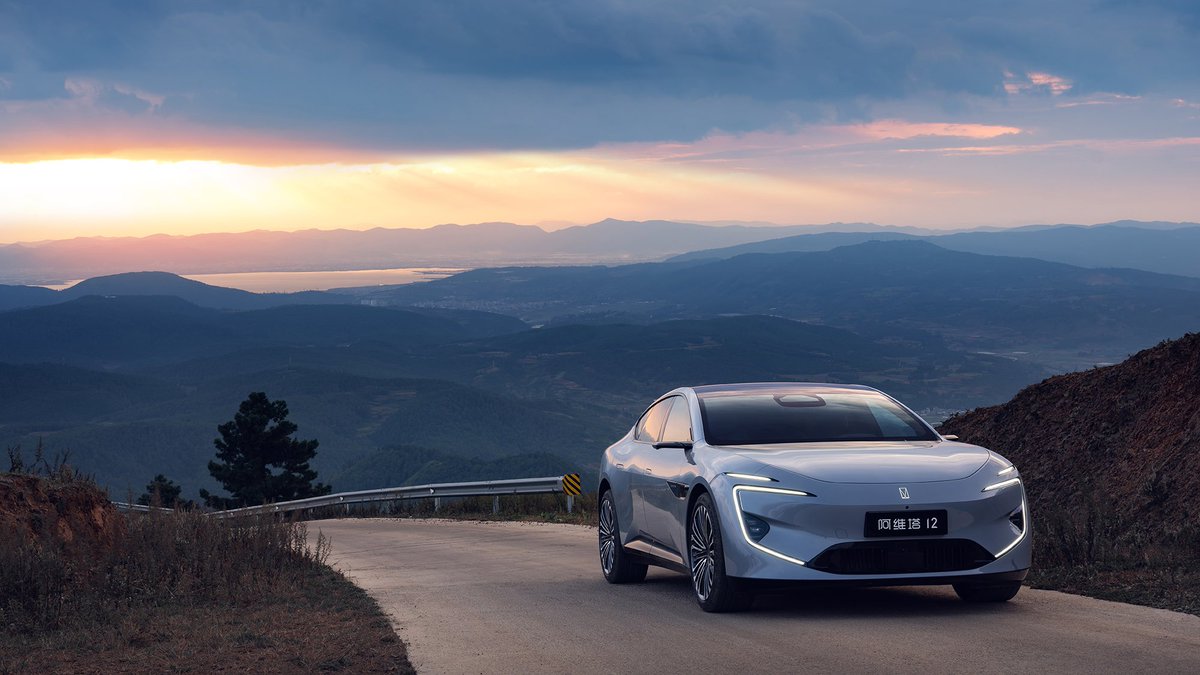 wangfugui68's tweet photo. Automobile export trade welcomes cooperation!Pure electric car!  Autopilot! https://t.co/xMnnxwSGbR