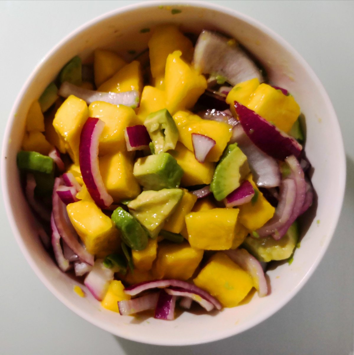 greenleanliving's tweet photo. Raw vegan fruits salsa. Mango, avocado, red onion, and lime juice
#green  #leanliving
#greenliving #basicliving,
#basic #savemoney #costsaving #GreenAndLeanLiving #LiveSmart #cheap #easy #HealthyFood #food #healthy #thrifting https://t.co/cvbKJ7xuyb