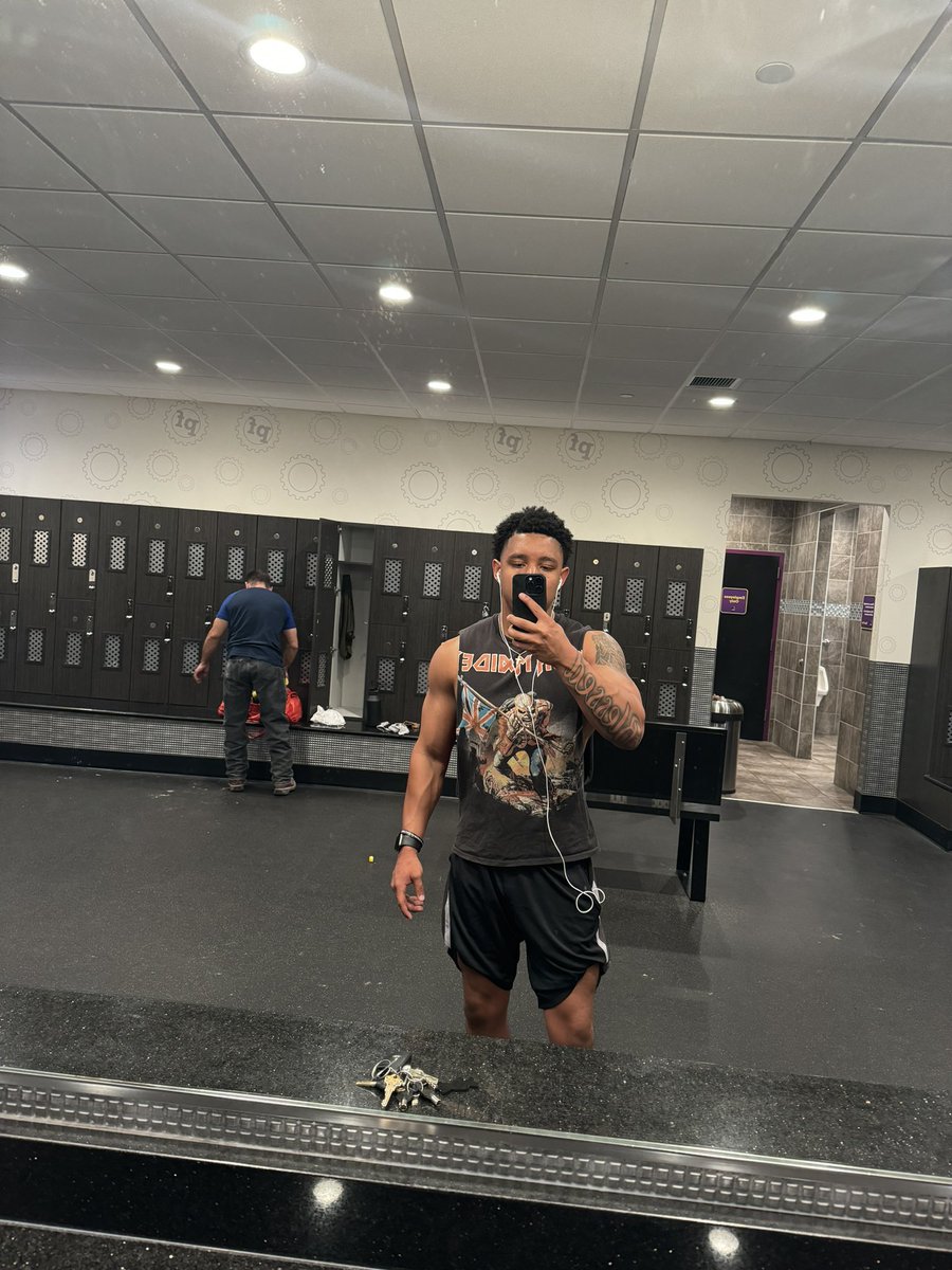 ClarkBrice__'s tweet photo. Gym Dump https://t.co/CkfOjFHPtM