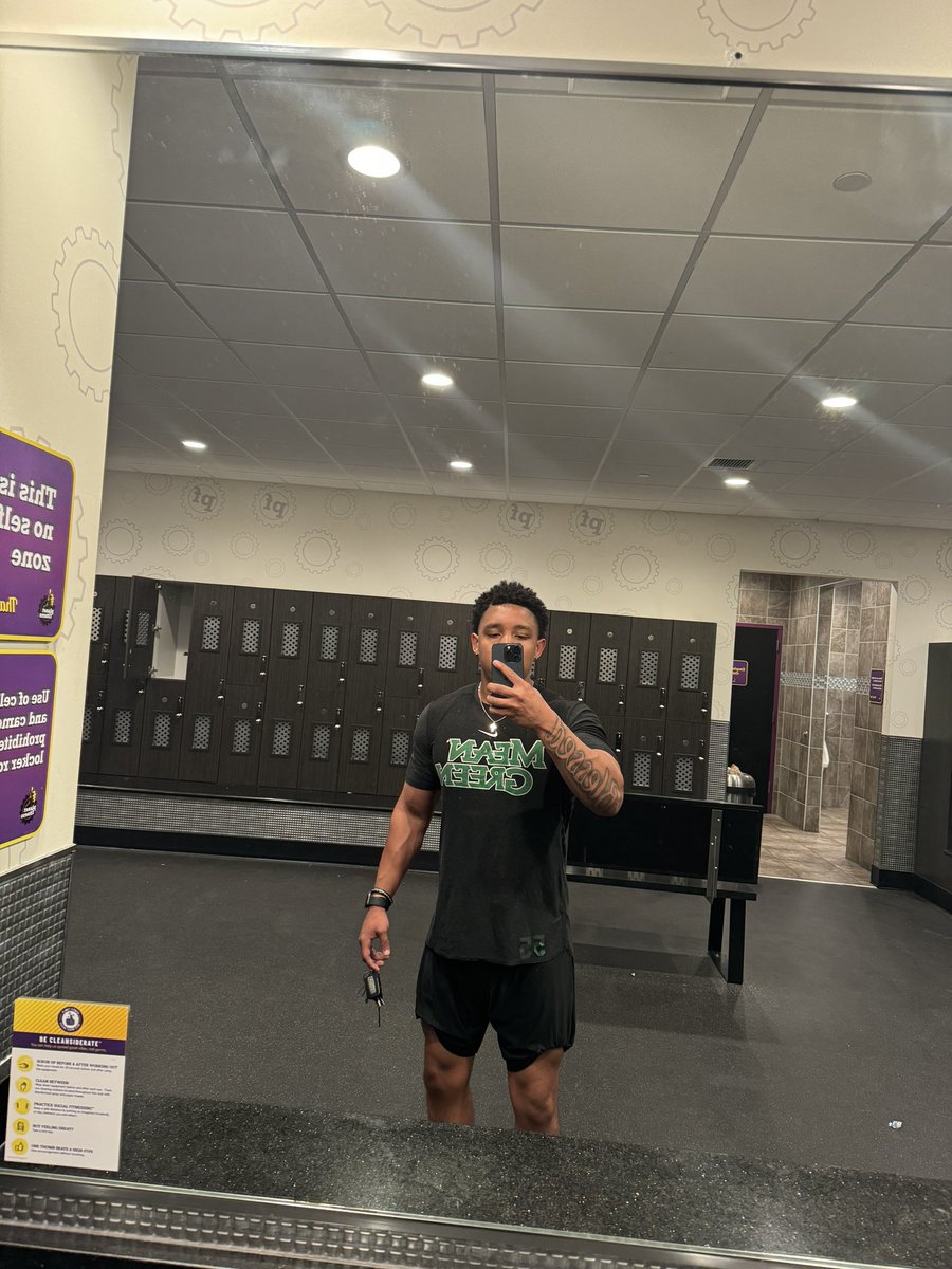 ClarkBrice__'s tweet photo. Gym Dump https://t.co/CkfOjFHPtM