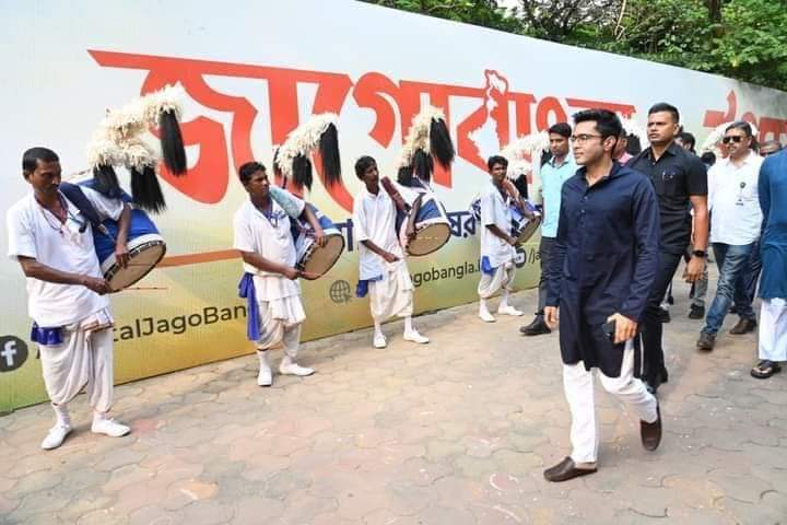 aitctuhin's tweet image. সর্ব ভারতীয় @AITCofficial  এর সাধারণ সম্পাদক  এবং আমাদের যুব সমাজের  কান্ডারি @abhishekaitc  দাদা কে পশ্চিম বর্ধমান জেলা @TrinamoolYouth  এর পক্ষ থেকে  শুভ জন্মদিন এর অনেক অনেক শুভেচ্ছা ভালোবাসা এবং অভিনন্দন জানাই তুমি সুস্থ থেকো এবং ভালো থেকো 

#HappyBirthdayAB #TMYC #PBTMYC