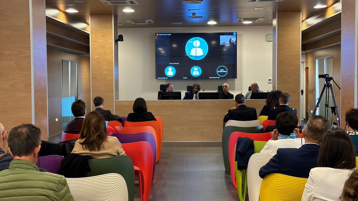 AiSmartProject's tweet image. 🎯 The activities of the #AISMART project continue with the event dedicated to the objectives and future scenarios of the common 𝐩𝐨𝐫𝐭 𝐧𝐞𝐭𝐰𝐨𝐫𝐤 𝐢𝐧 𝐭𝐡𝐞 𝐀𝐝𝐫𝐢𝐚𝐭𝐢𝐜-𝐈𝐨𝐧𝐢𝐚𝐧 𝐚𝐫𝐞𝐚 🛥
@Interreggr_it
#GreeceItaly #Interregproject #EUproject
