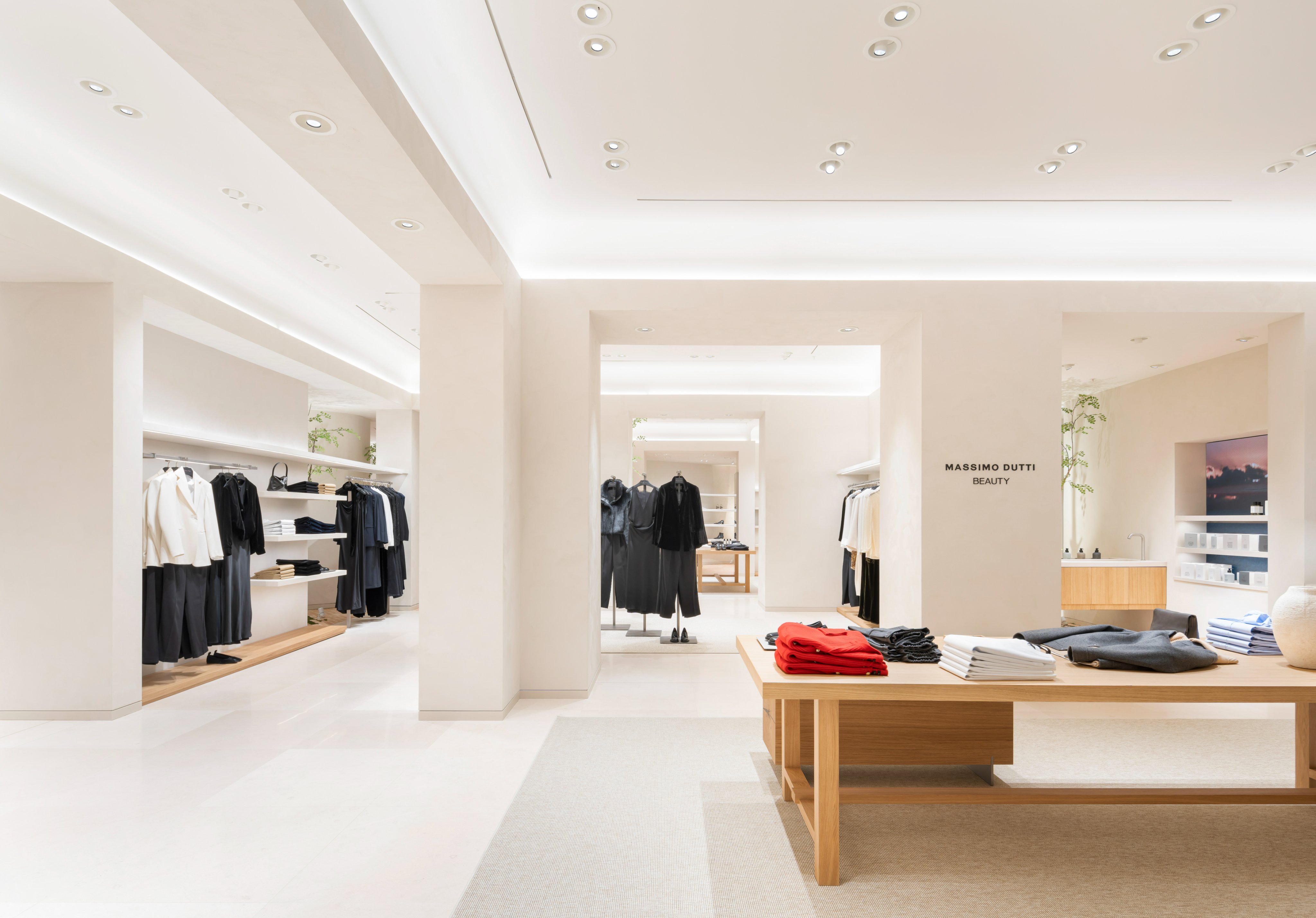 Massimo dutti boutique new arrivals