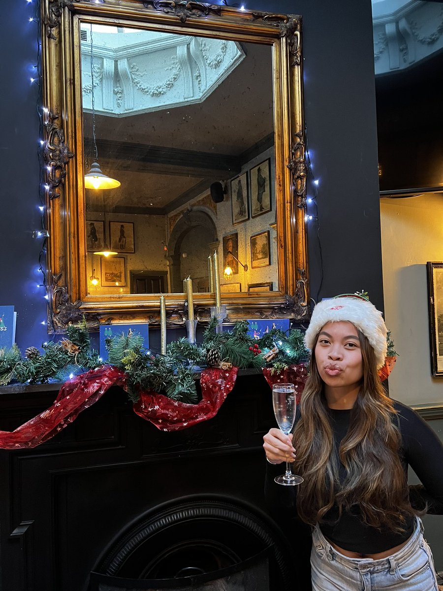 Bull & Gate tweet media