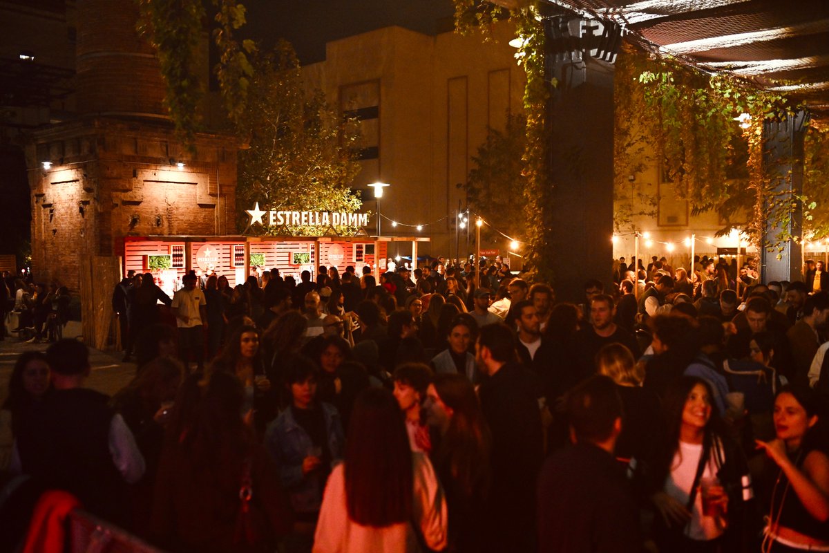 Van Van Food tweet media