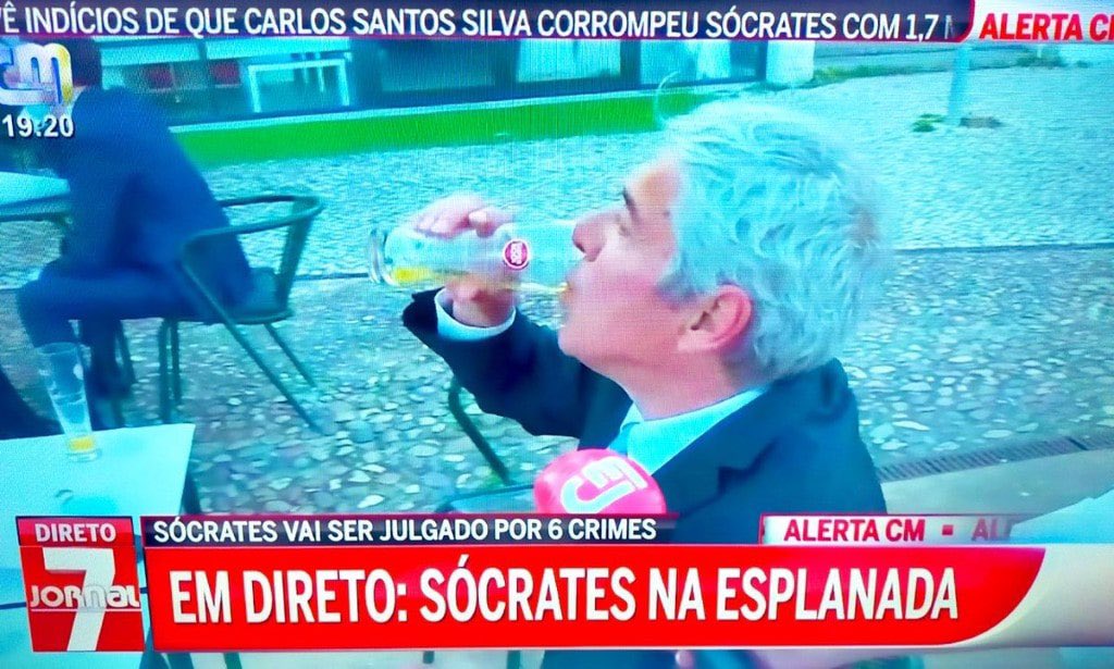voupensarnisso's tweet photo. https://t.co/ielmGW1WI0