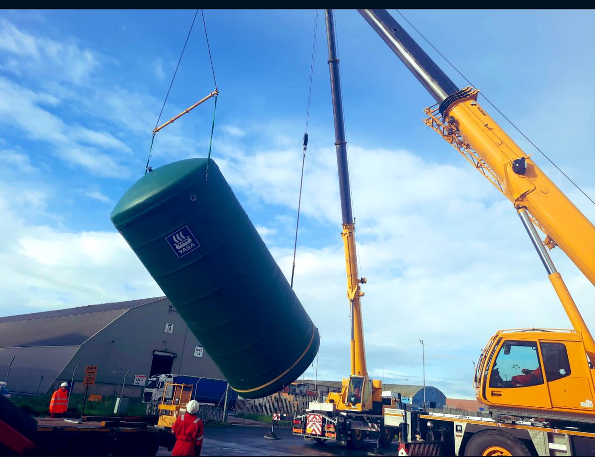 1 x 100m3 tank for water delivered to <a href="/Yara_UK/">Yara UK</a>’s Immingham site yesterday morning. It would be nice if we could the get the nice weather back in return please🙏🏻☀️